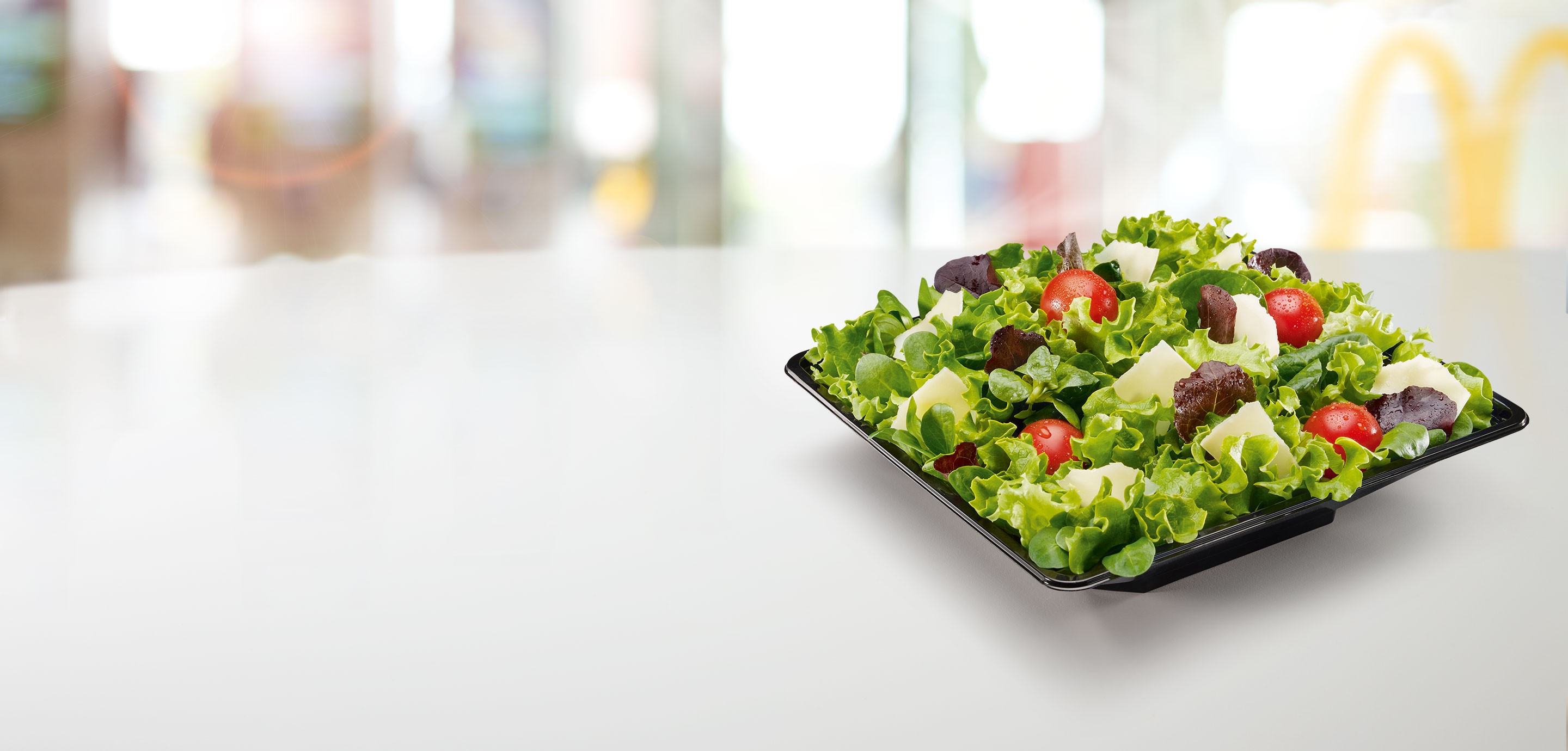 Insalata verde con pomodori