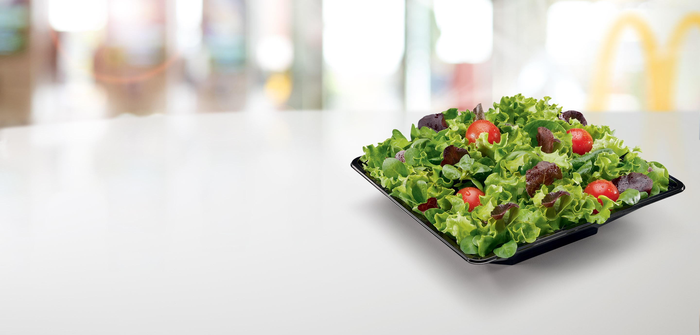 Insalata verde con pomodori