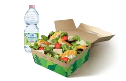 Menu Insalata con petto di pollo croccante, Pomodoro di Pachino IGP e Grana Padano DOP